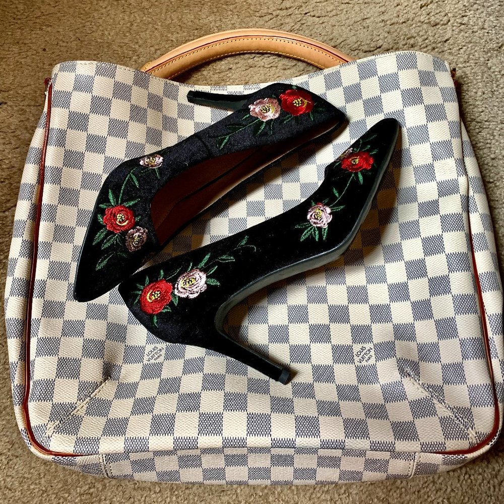 Black, 'faux' velvet heels, NEW, size 8